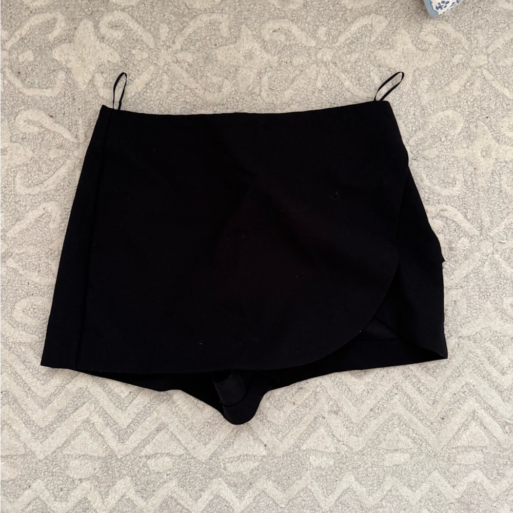 Zara Black Skort